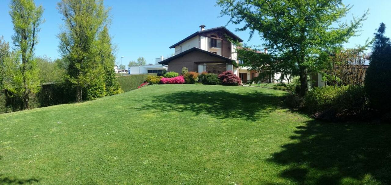 Casa Ceruti Bed and Breakfast Villa Guardia Εξωτερικό φωτογραφία