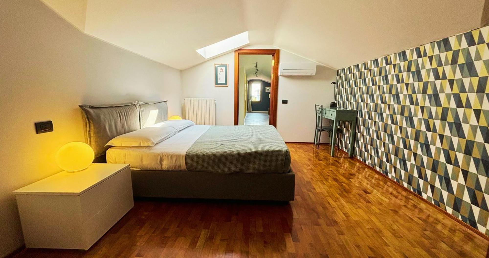 Casa Ceruti Bed and Breakfast Villa Guardia Εξωτερικό φωτογραφία