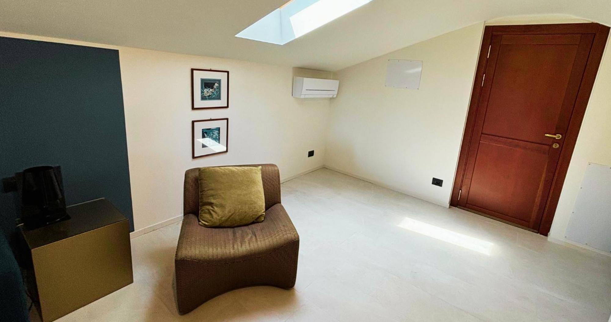 Casa Ceruti Bed and Breakfast Villa Guardia Εξωτερικό φωτογραφία