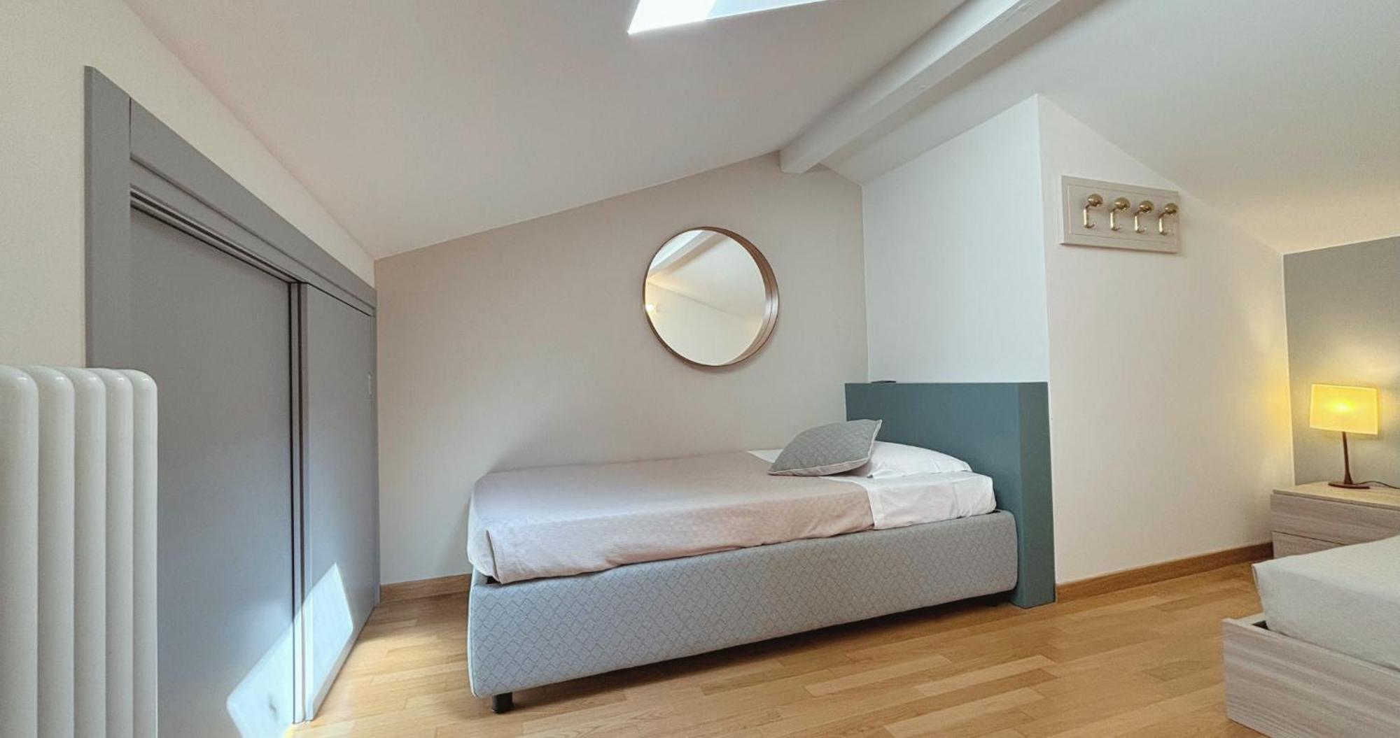 Casa Ceruti Bed and Breakfast Villa Guardia Εξωτερικό φωτογραφία