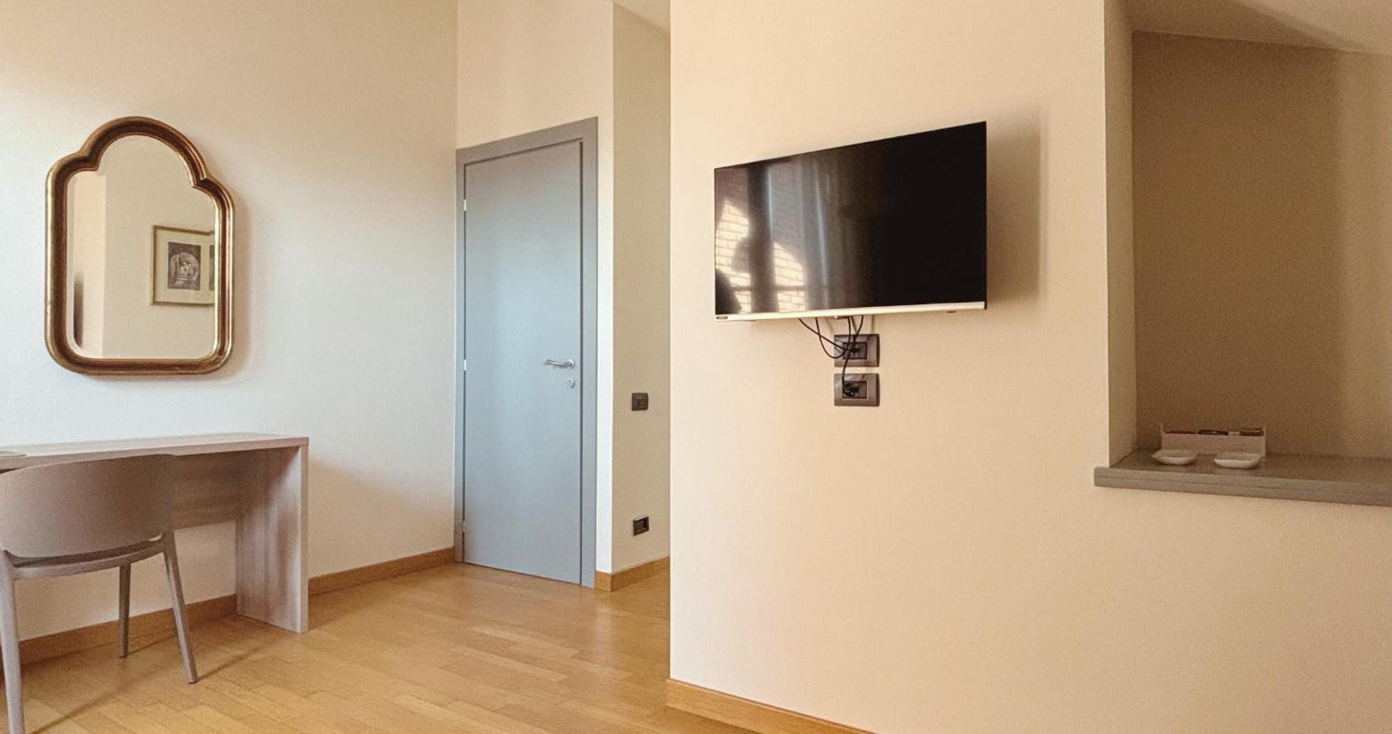 Casa Ceruti Bed and Breakfast Villa Guardia Εξωτερικό φωτογραφία
