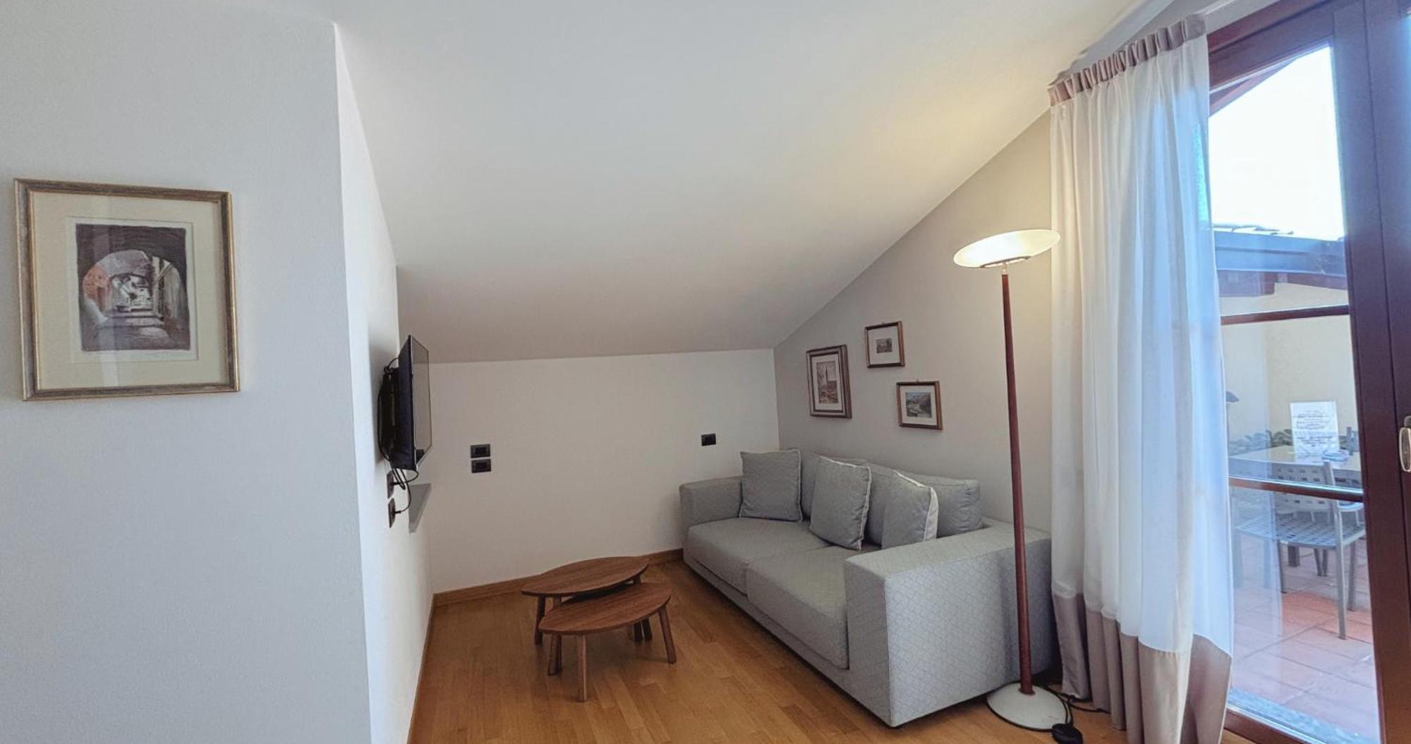Casa Ceruti Bed and Breakfast Villa Guardia Εξωτερικό φωτογραφία